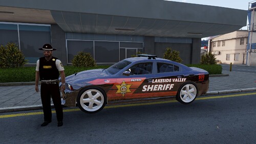 Sheriff mit Dodge Charger 2012