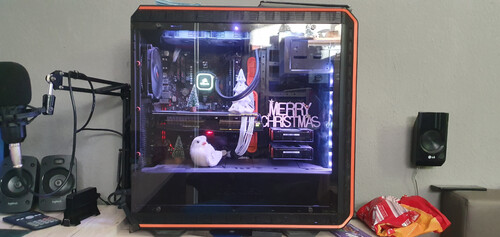 PC für Weihnachten Geschmückt
